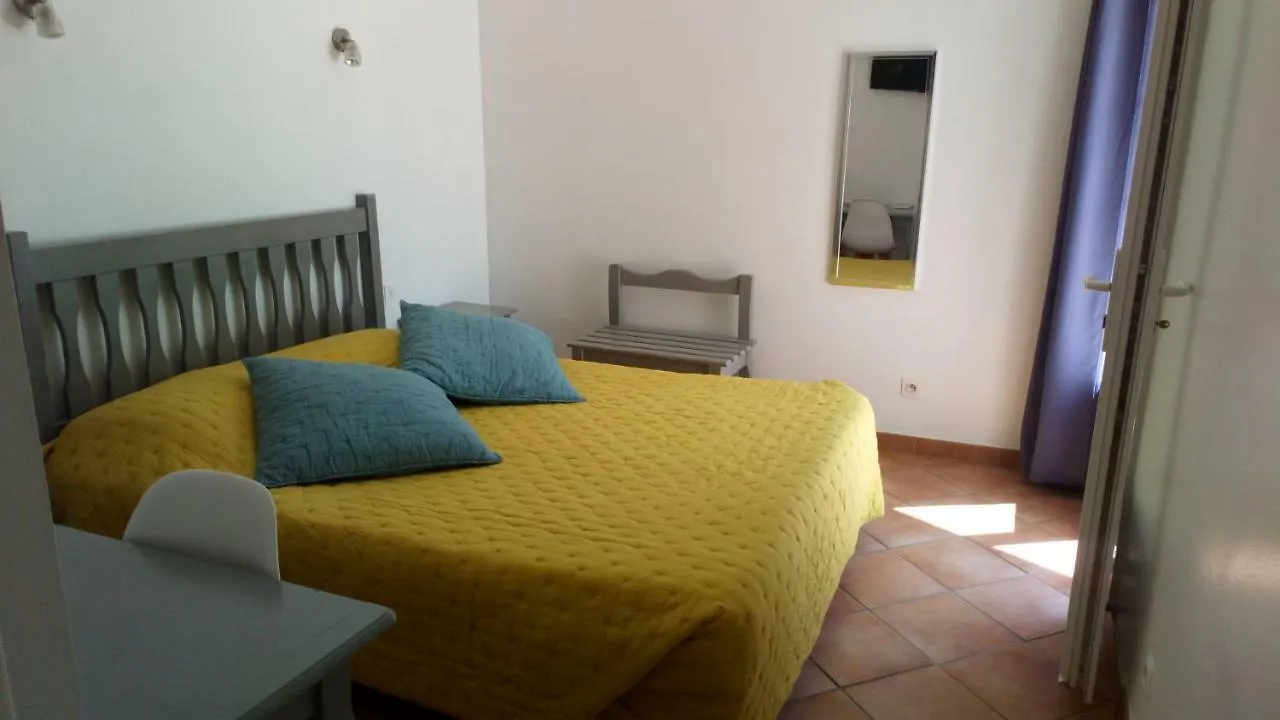 **  Hotel Le Fangassier à Les Les Saintes-Maries-de-la-Mer France