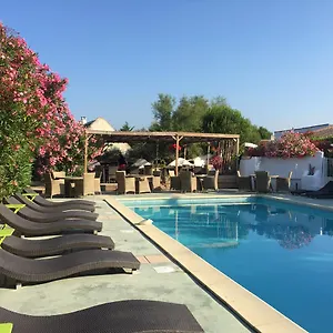 Hotel Mas Des Salicornes, Les Saintes-Maries-de-la-Mer