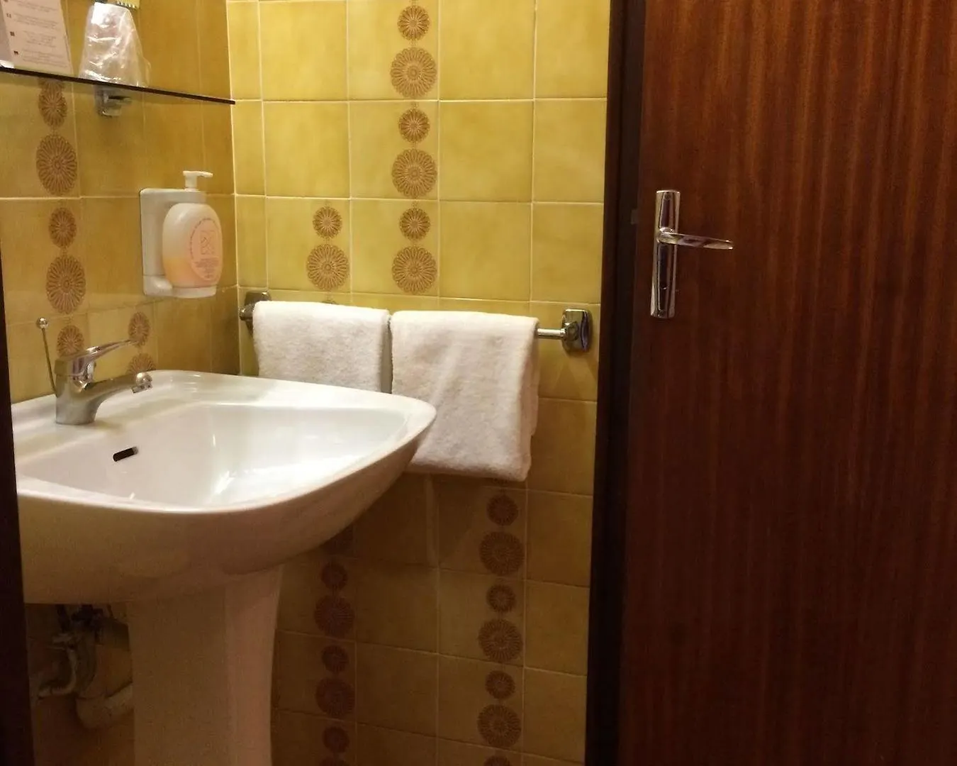 Le Fangassier Hotel Saintes-Maries-de-la-Mer 2*,  Франция