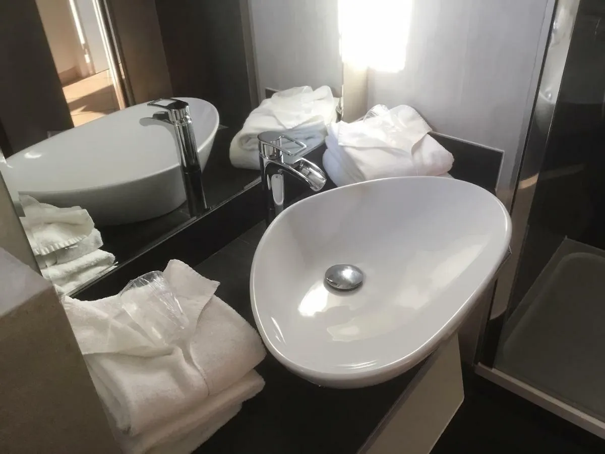 **  Le Fangassier Hotel Saintes-Maries-de-la-Mer Франция
