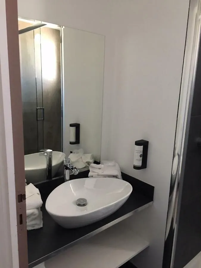 Le Fangassier Hotel Saintes-Maries-de-la-Mer 2*,  Франция